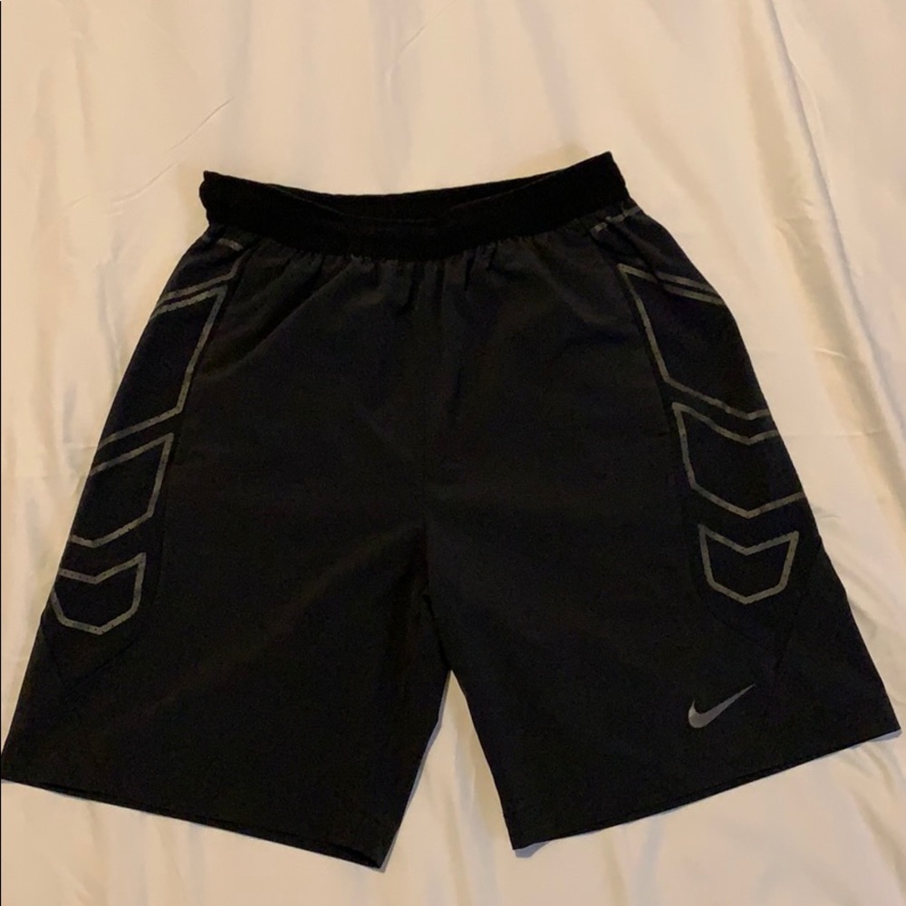 Nike Vapor Woven 8-Inch Shorts